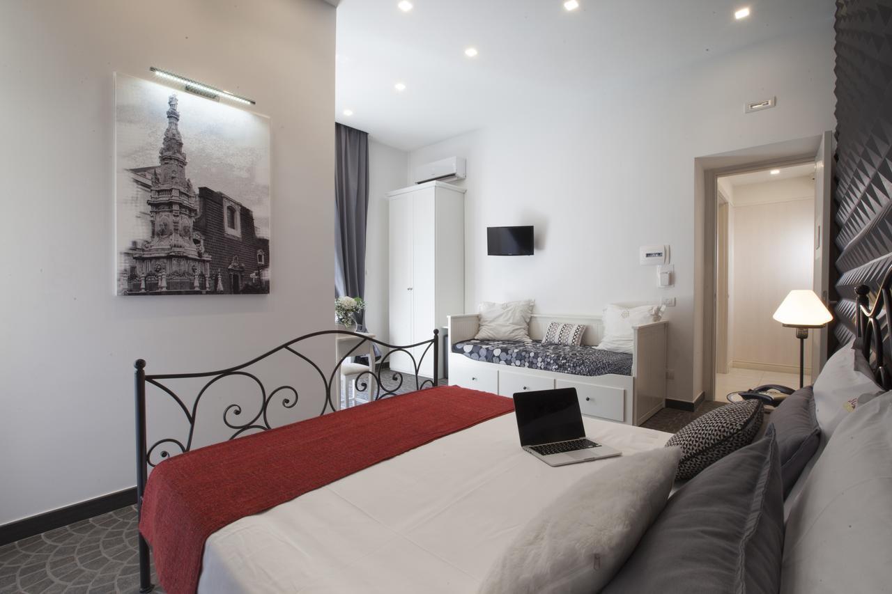 Suite Dei Catalani Neapel Exterior foto